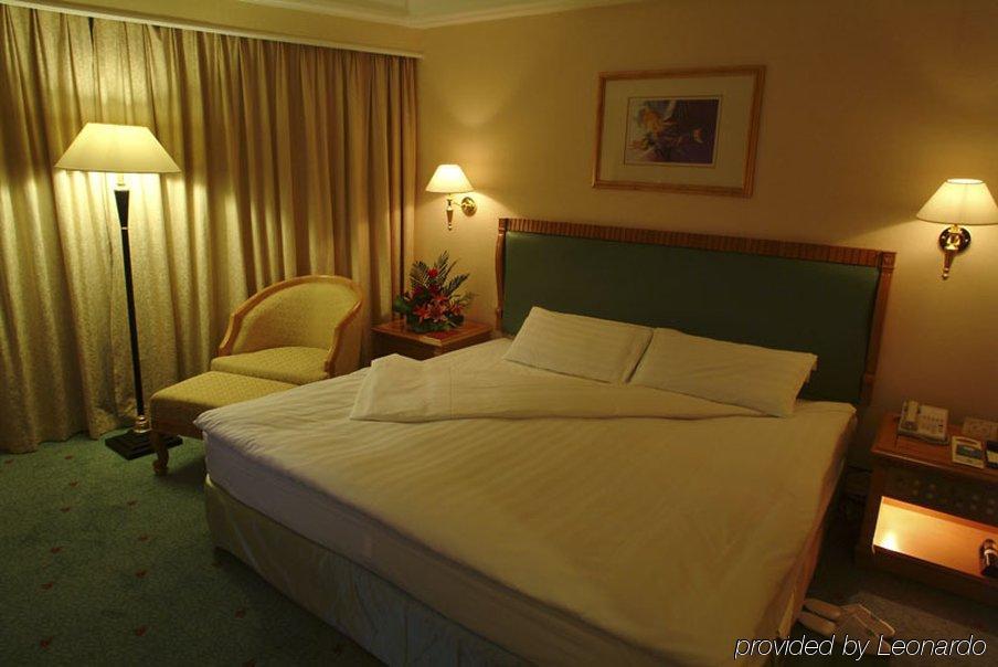 Celebrity International Grand Hotel Beijing Room photo