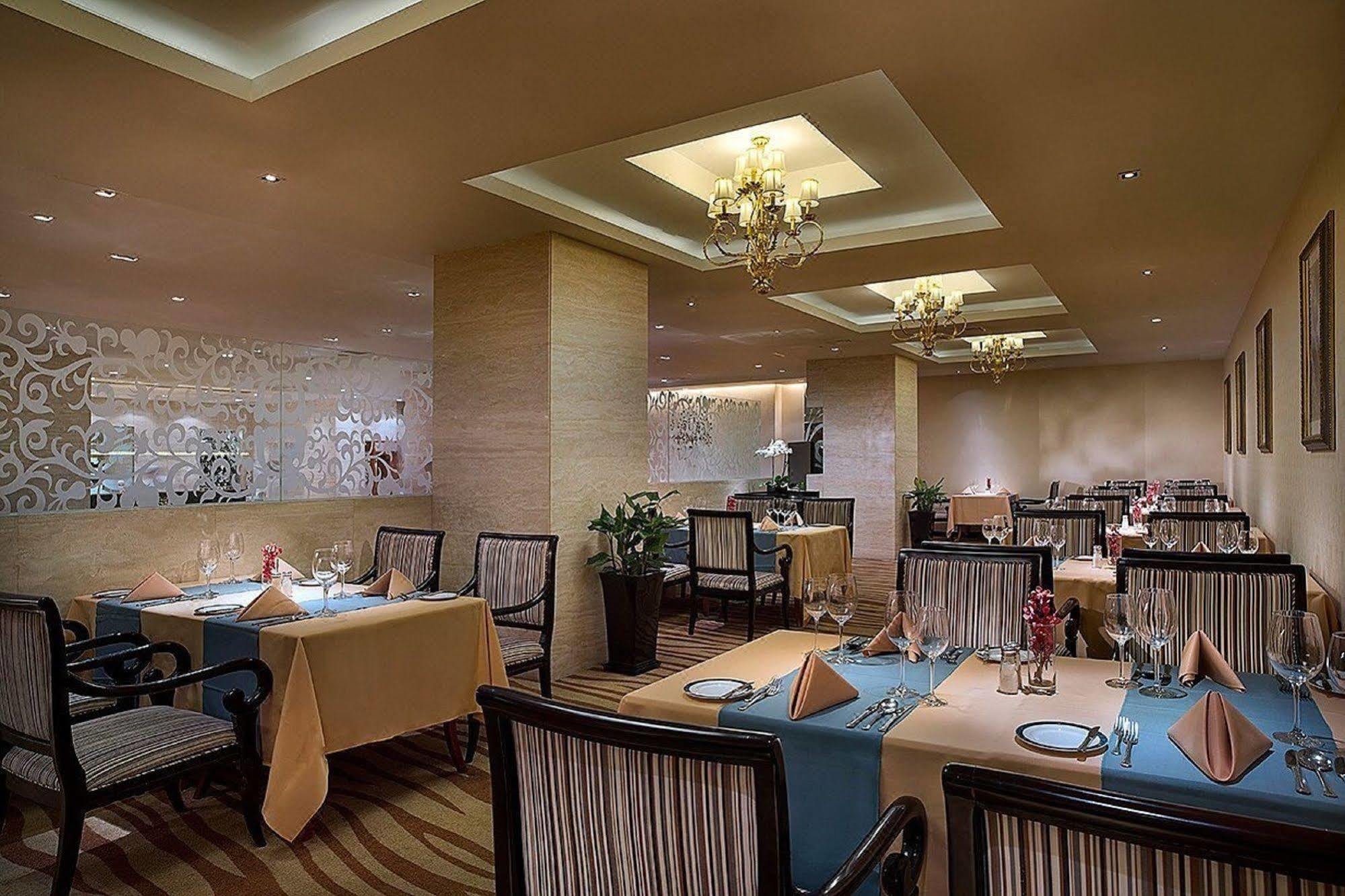 Celebrity International Grand Hotel Beijing Exterior photo